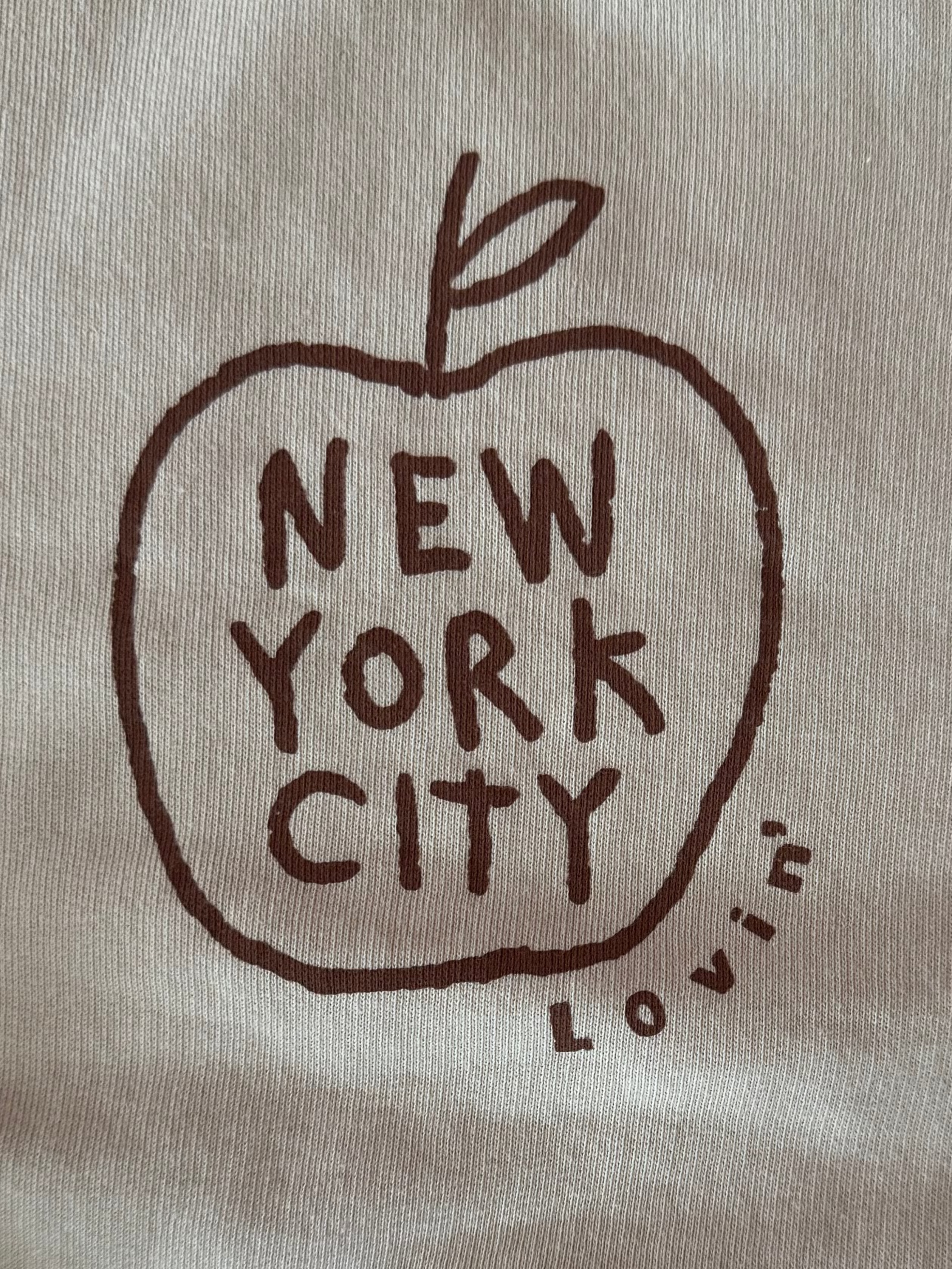 New York Apple Sweater