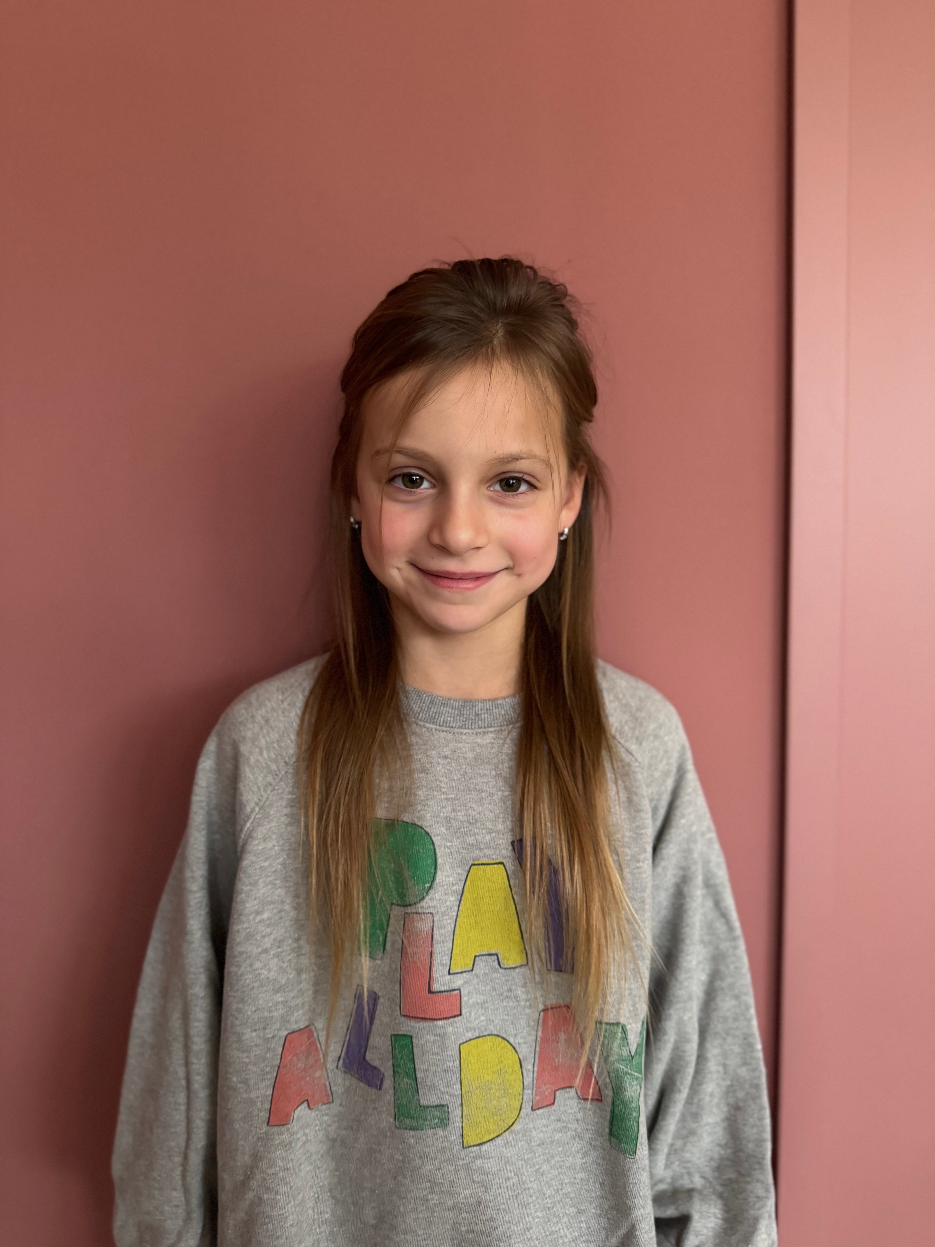 Sweater play all day